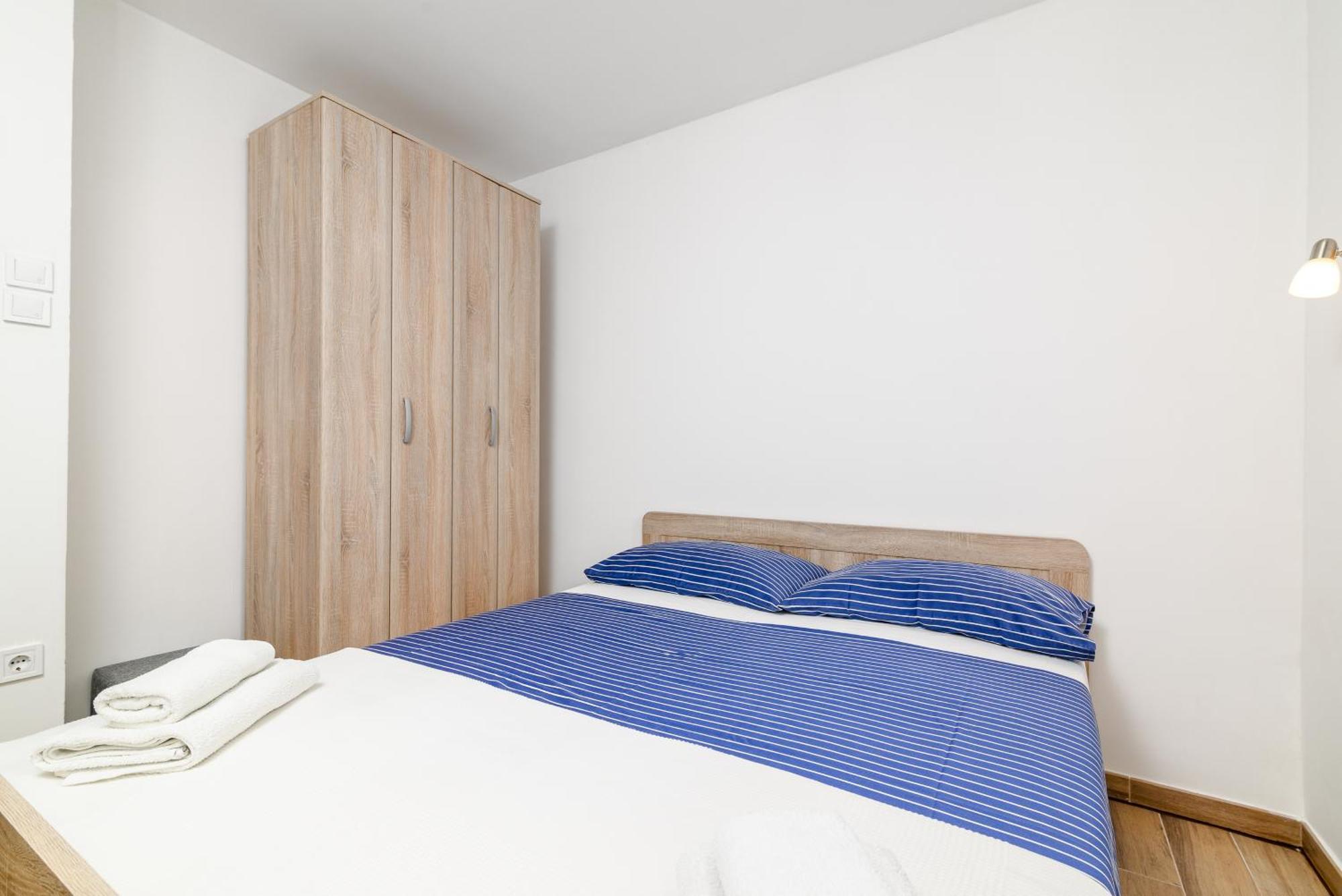 Apartments With A Parking Space Premantura, Medulin - 2228 ห้อง รูปภาพ
